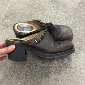 Bare traps chunky leather mules